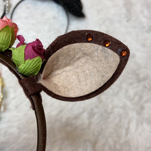 Lot of Girls Decorative Headbands - Picture 5 of 9